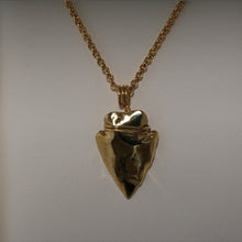 Load image into Gallery viewer, Solid 18k Gold Arrowhead Pendant with 18&quot; 18k Gold Rolo Chain