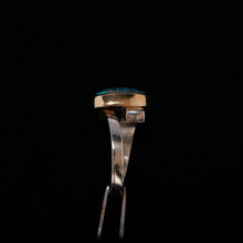 Load image into Gallery viewer, Very rare high grade Bisbee Turquoise contemporary ring with a southwestern kiss