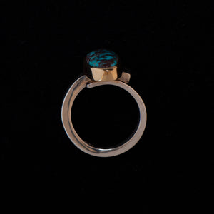 Very rare high grade Bisbee Turquoise contemporary ring with a southwestern kiss