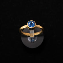 Load image into Gallery viewer, 22k Gold Blue Sapphire Ring - Size 6.5