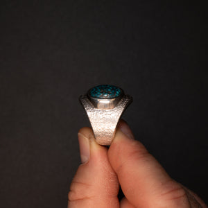 Kingman Black web Turquoise Saddle Ring, Tufa Cast. Size 12